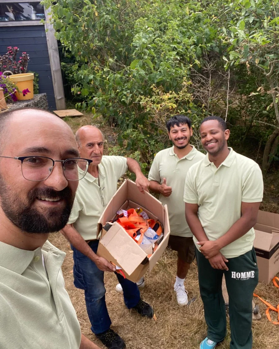 Het team van GD Verhuisbedrijf tijdens een verhuizing